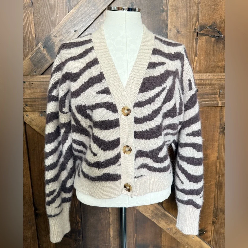 J CREW Ribbed V-neck Alpaca Wool blend cardigan sweater in zebra stripe Size L